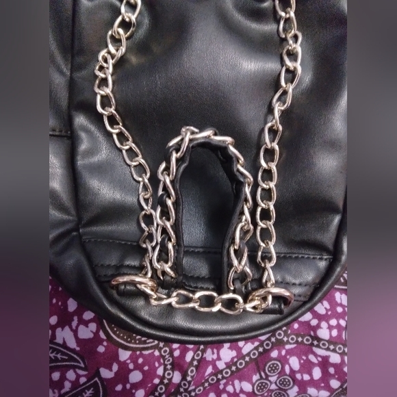 Guess backpack - Picture 8 of 9